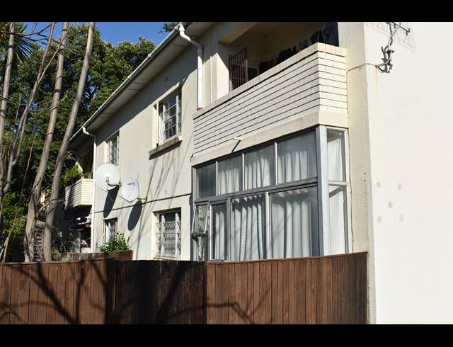 2 BEDROOM APARTMENT SOLD IN ROSEBANK